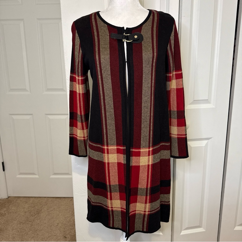 Anne Klein Red and Black Textured Knit Sz S Excellent condition